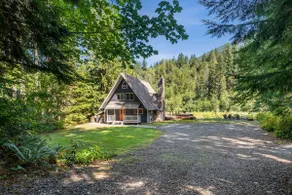 Ruhige und private Lodge mit unglaublichem Blick auf den Fluss und die Berge, Whirlpool, WiFi - Image 4