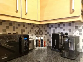 1 Bedroom Homely Apartment - Central Old Town - Image 5