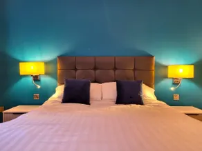 1 Bedroom Homely Apartment - Central Old Town - Image 3