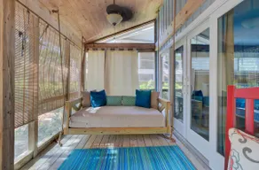 Screened Porch Island Country Living - Entspannen Sie sich in diesem schönen Haus. Haustier betrachtet - Image 4