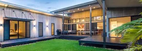 Jeffery 13 - stunning house by the beach - Image 2