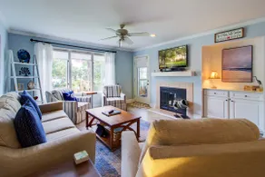 405 Yacht Harbor - Image 3