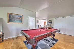 Loft Unplugged w/ Outdoor Space in Amish Country! - Image 2