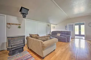 Loft Unplugged w/ Outdoor Space in Amish Country! - Image 3