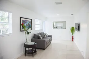 Buena Vista-Miami Designer Apartment # 3 - Image 4