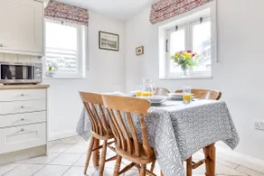 Vintage Family Barn Conversion near Faringdon - Punch Barn - Image 3