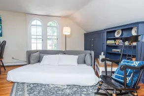 Quintessential New England loft next to Brown - Image 5