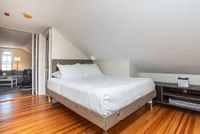 Quintessential New England loft next to Brown - Image 4