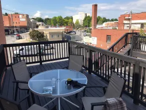 Urban Living Loft, Downtown Bristol - Image 4
