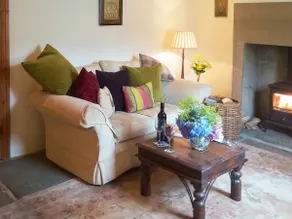 Corner Cottage - Image 2