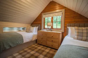 Woodland Escape | Luxury Lodge with Hot Tub - Image 5