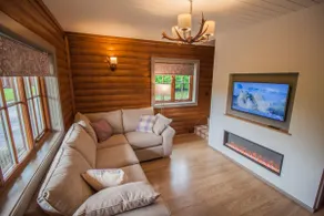 Woodland Escape | Luxury Lodge with Hot Tub - Image 2