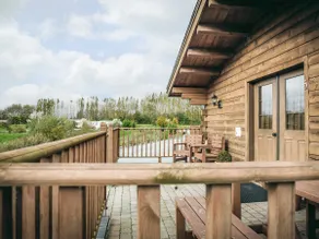 Lake View Lodges - 25073 - Image 2