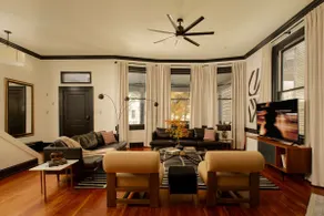 Modern Luxe Sophistication Near Forsyth Park - Image 5