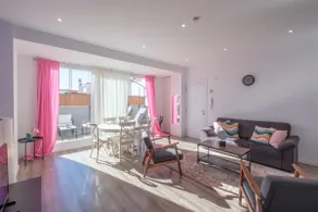 Modern Penthouse with Private Terrace - Image 3