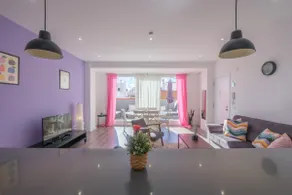 Modern Penthouse with Private Terrace - Image 2
