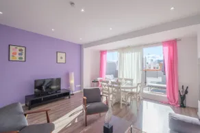Modern Penthouse with Private Terrace - Image 4