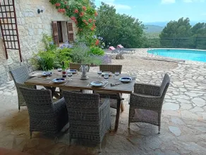 Spacious Villa for 6 - amazing pool and views - Image 3