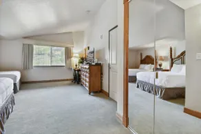Adventure Hub~Nordic Ski, Snowmobile & Snow Shoeing Villa 3037 - Image 3