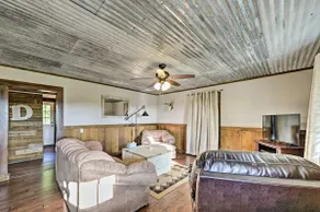 Day Trip to Waco & Temple: House on Cattle Farm - Image 4
