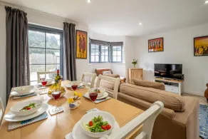 5 Oakes Court - Image 4