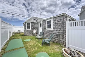Peaceful Cottage - Steps to Matunuck Beach - Image 3