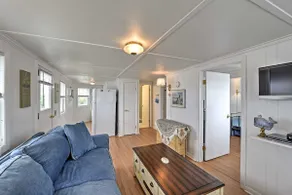 Peaceful Cottage - Steps to Matunuck Beach - Image 5