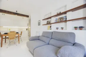 Heriz - Local Rentss - Image 2