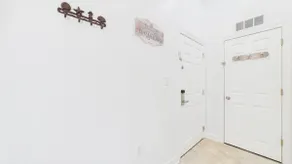 Sea La Vie 287–Cozy Studio–Sleeps 6 - Image 4