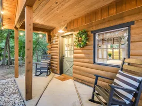 Cozy Cabin — Creekside King | On the Square - Image 3