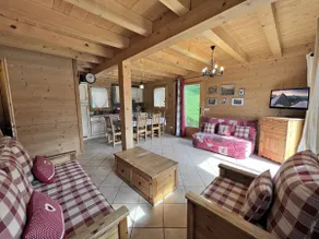 AULP DE SUZ 2 - Demi chalet vue montagnes, proche arrêt de navettes - Wifi - Garage et parking - Image 4