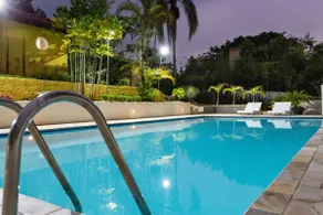 Swimming pool, garden, gourmet area and wooded view - Image 5