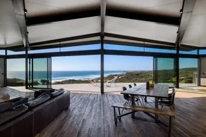Beekeepers-Ocean Architectural Off-Grid Sanctuary - Image 3