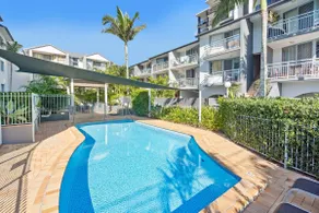 Beachfront Bliss at Kirra Beach with Pool - Image 2