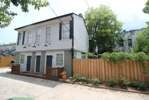 Charming Savannah Townhouse Walk to Forsyth Park - Image 5