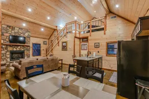 Hidden Gem!LuxMaster+Loft,Hot Tub,Fireplace,Arcade - Image 5