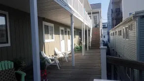 Colonial Seaside 43 - Image 2