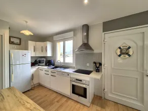 Denneville Coastal Escape with garden - Image 4