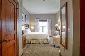 2 Br: Soaring Eagle 406 - Image 3
