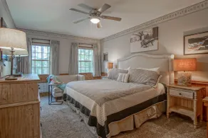 Whistlepunk # 28: 2 Bedrooms, 2 Full Baths: Slope Side Wood Fireplace Central Location - Image 4