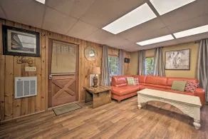 ‘John Wayne' Apartment - Deck, BBQ, Horses On-Site - Image 4