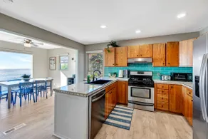 Oceanfront AC escape w/ Turks Beach access - Image 5
