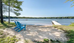 Spacious Lakefront Home Near South Haven - Image 4
