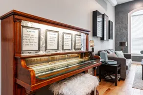 River Merchant Inn Heintzman Music Suite - Image 3