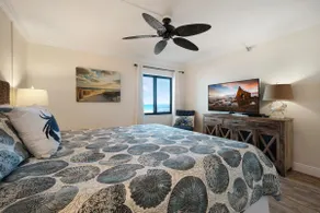 2/2 updated direct oceanfront with a heated pool - Image 5