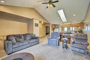 Elwood Townhome w/ Patio - 7 Mi to Johnson Lake - Image 5