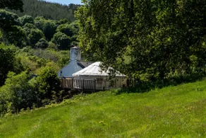 Hapus Yurt Luxury Yurts & Barn - Image 2