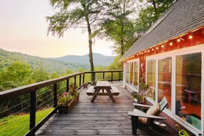 Mt. Wonder: Big Cozy Cabin with Wow View - Image 2