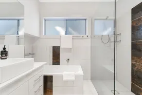TWELVE at 12 Private Central Maroochydore - Image 4
