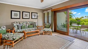 Kahala 113 Poipu Kai Resort: Great Honeymoon Location & Marche pour Poipu Beach! - Image 2